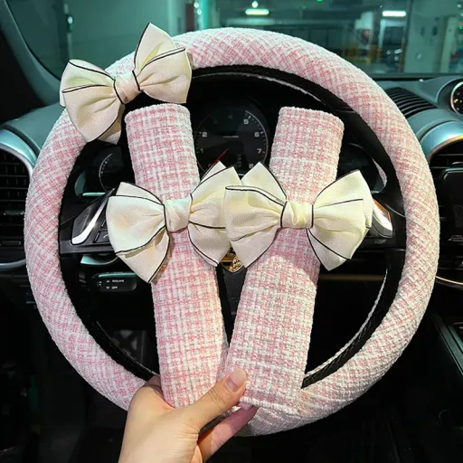 Volant à nœud papillon style Chanel, luxueux et universel, antidérapant et confortable, pour une mise à niveau de l'intérieur automobile.