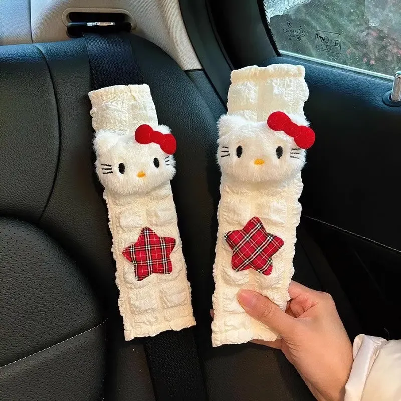 Lüks Hello Kitty Araba Emniyet Kemeri Omuz Kılıfı Çift Kişilik Set – Rahatlık ve Tatlı Dekorasyonun Mükemmel Birleşimi